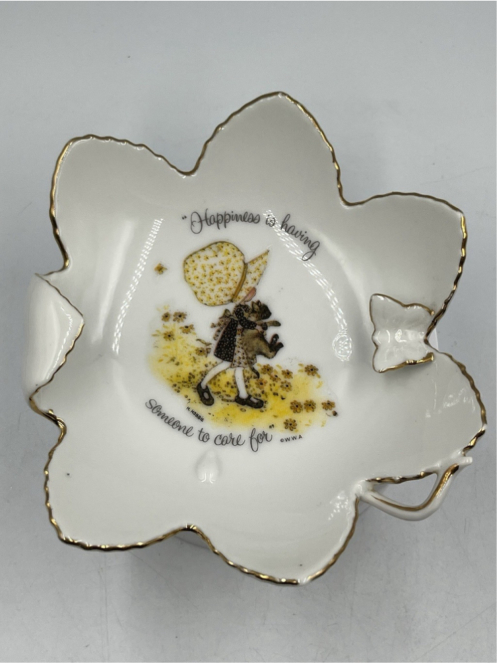 1973 Holly Hobbie Ash Tray Happiness Is Having Someone To Care For or TRICKET